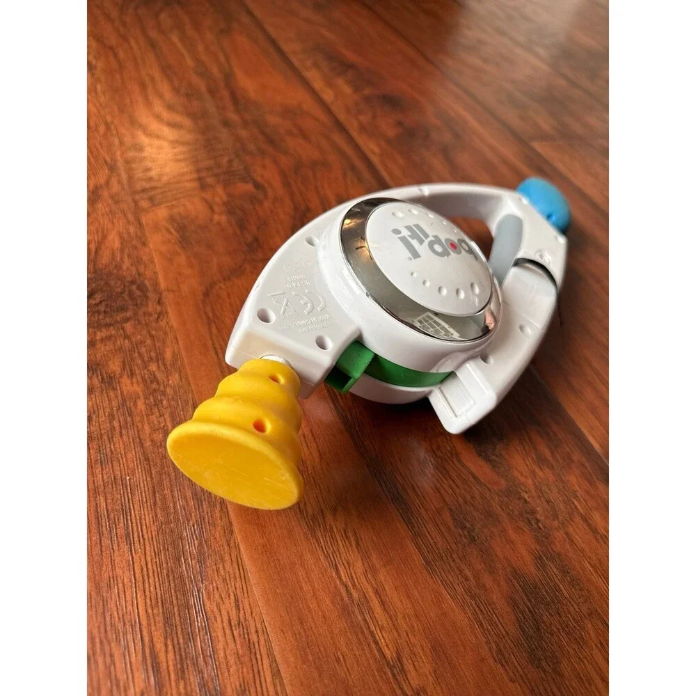 Hasbro Bop It Electronic Handheld Reflex Game Tested & Working